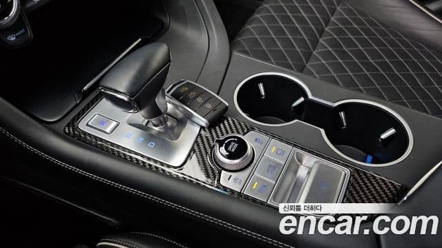 Genesis G70 2020 — ფოტო 9/20
