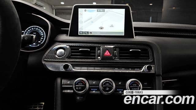 Genesis G70 2020 — ფოტო 13/20