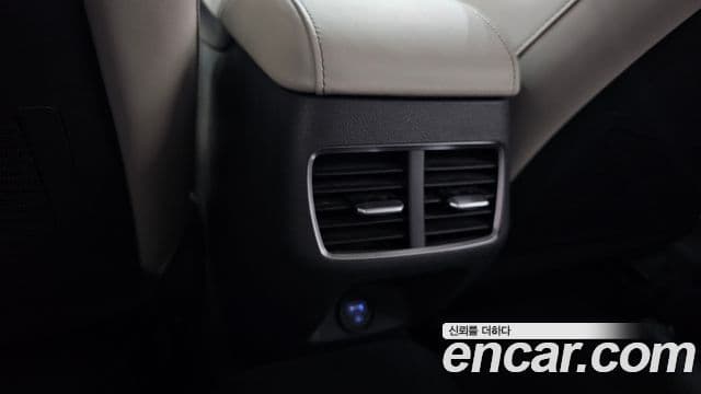 Hyundai Sonata Hybrid 2019 — Şəkil 31/34