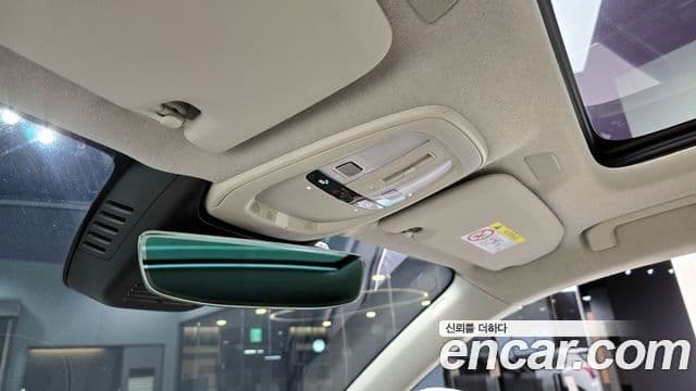 Volvo XC40 2025 — Şəkil 18/20