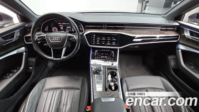 Audi A6 2021 — ფოტო 7/20