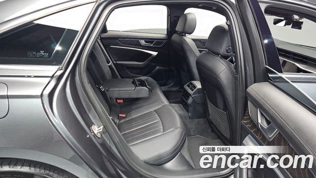 Audi A6 2021 — ფოტო 11/20