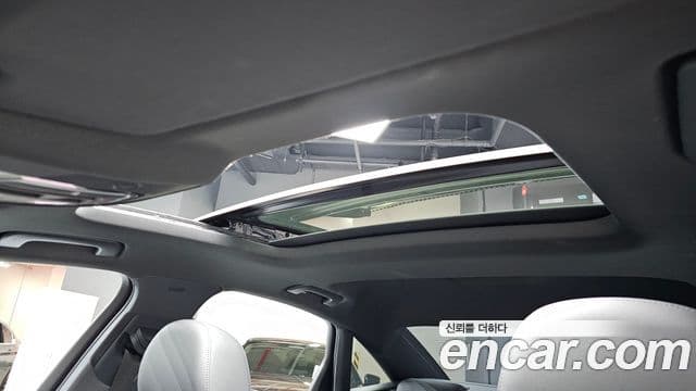 Audi A6 2021 — ფოტო 18/20