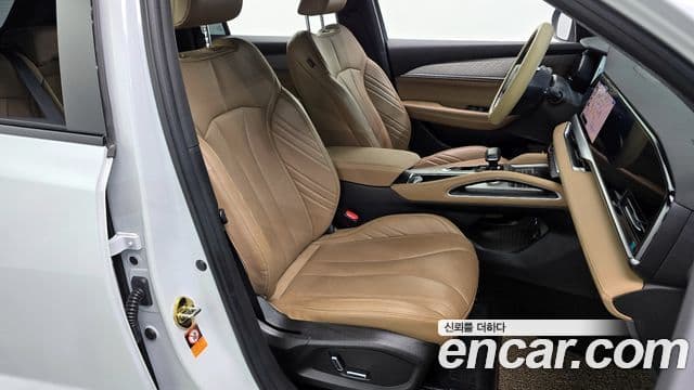Renault Samsung Grand Koleos 2024 — Photo 14/35