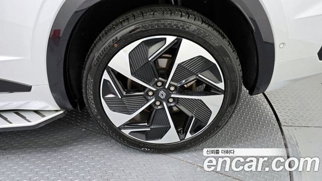 Renault Samsung Grand Koleos 2024 — Photo 18/35
