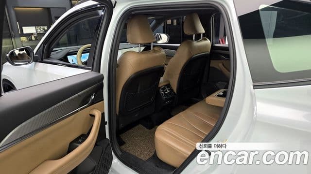 Renault Samsung Grand Koleos 2024 — Photo 6/35