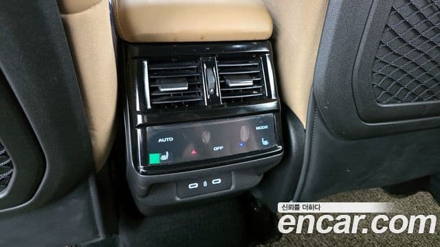 Renault Samsung Grand Koleos 2024 — Photo 27/35