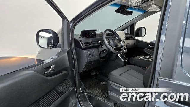 Hyundai Staria 2023 — Şəkil 10/20