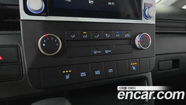 Hyundai Staria 2023 — Photo 10/30