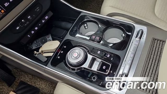 Kia Carnival 2024 — Şəkil 7/18