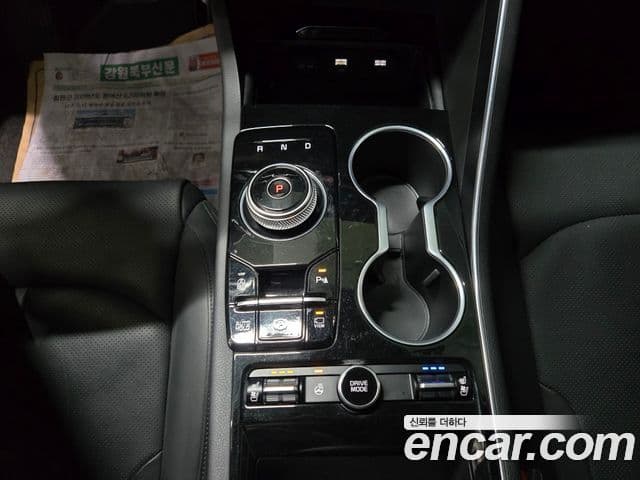 Kia K5 2020 — ფოტო 8/17