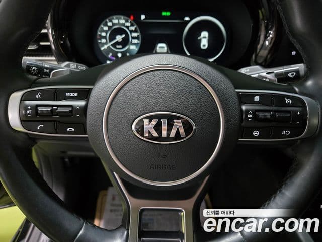 Kia K5 2020 — Şəkil 14/17