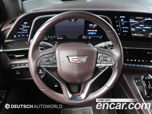 Cadillac Escalade 2023 — ფოტო 13/20