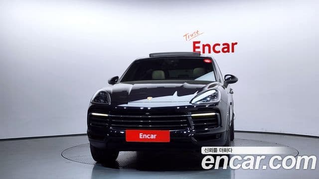 Porsche Cayenne 2020 — ფოტო 3/20