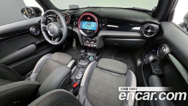 Mini Cooper S 2022 — ფოტო 9/20