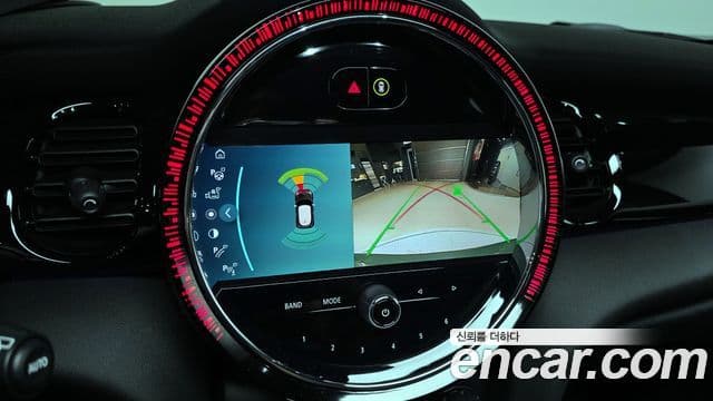 Mini Cooper S 2022 — ფოტო 14/20