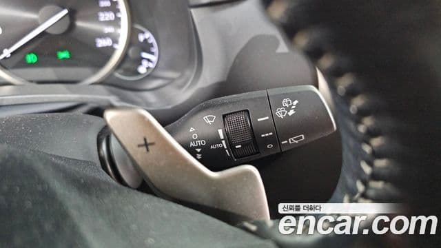 Lexus NX300h 2018 — ფოტო 14/20