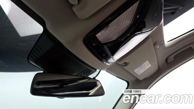 BMW 5 Series 2022 — Photo 13/31