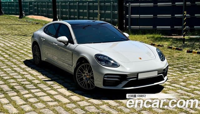 Porsche Panamera 2023 — фото 3 из 20