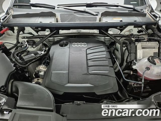 Audi Q5 2021 — Photo 1/20