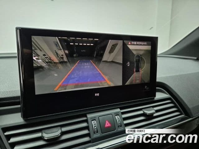 Audi Q5 2021 — Photo 9/20