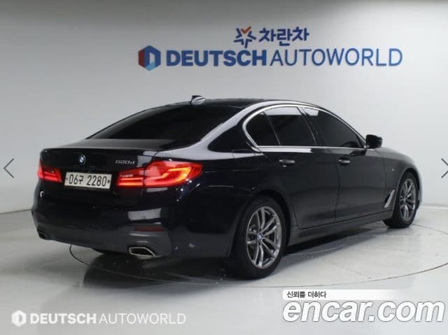 BMW 5 Series 2018 — Şəkil 2/20