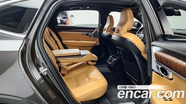 Volvo S90 2023 — фото 20 из 20