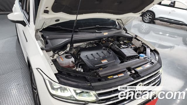 Volkswagen Tiguan 2023 — Photo 9/20