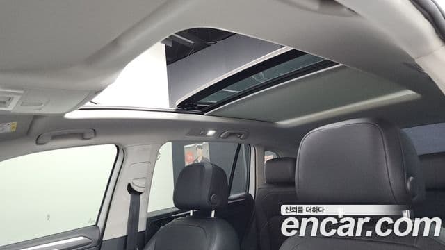 Volkswagen Tiguan 2023 — Photo 2/20