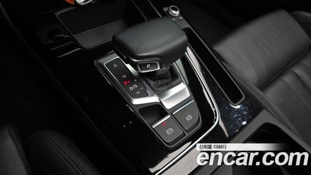 Audi Q5 2021 — ფოტო 9/20