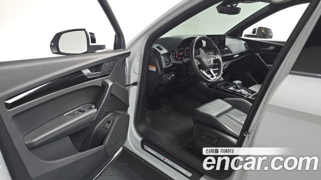 Audi Q5 2021 — ფოტო 10/20