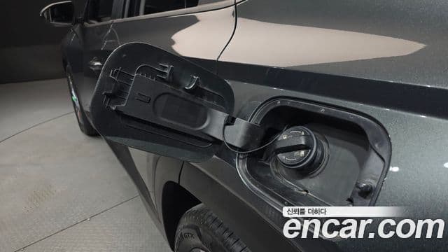 Hyundai Tucson Hybrid 2021 — Photo 9/30