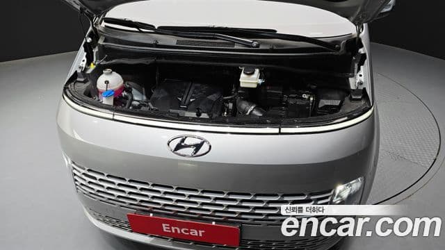 Hyundai Staria 2022 — Фото 6/20