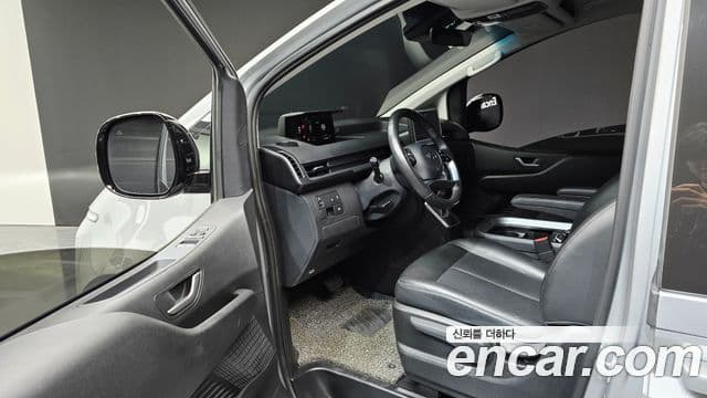 Hyundai Staria 2022 — Фото 10/20