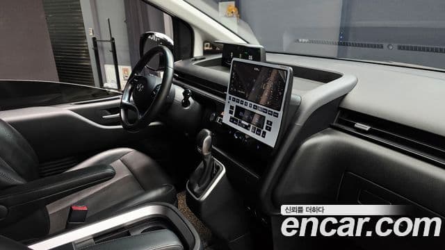 Hyundai Staria 2022 — Photo 26/30