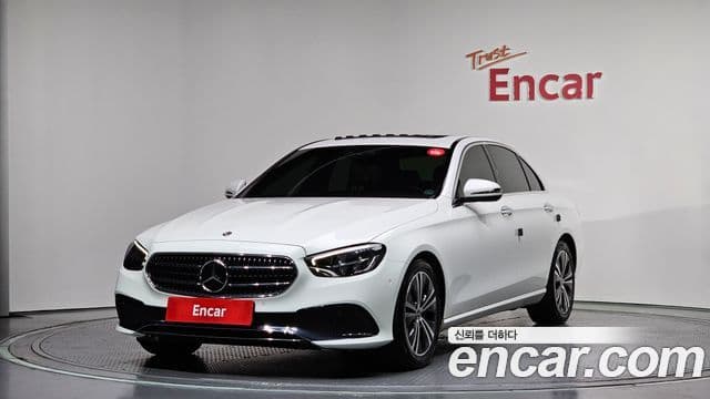 Mercedes-Benz E-Class 2021 — ფოტო 1/20