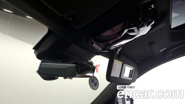 BMW 7 Series 2025 — Photo 21/33