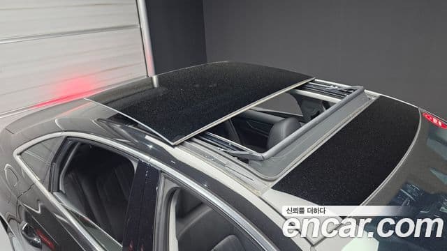 Audi A6 2021 — ფოტო 7/31