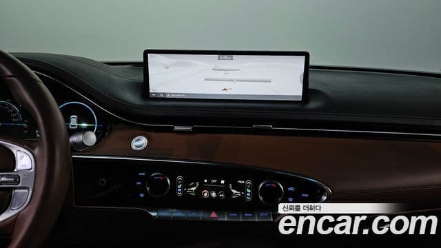 Genesis GV70 2022 — Şəkil 13/20