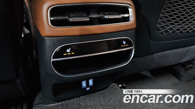 Genesis GV70 2022 — ფოტო 4/31