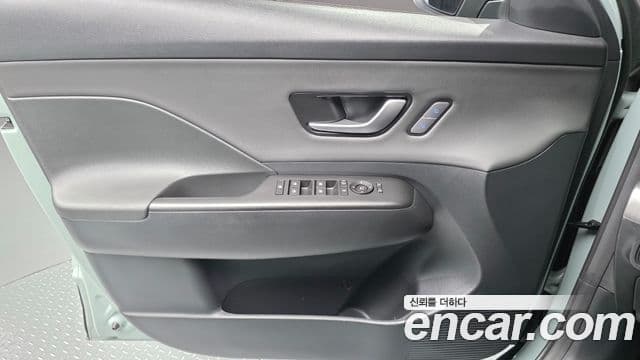 Hyundai Kona Hybrid 2023 — Photo 29/30