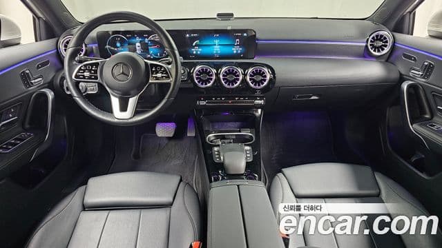 Mercedes-Benz A-Class 2023 — фото 7 из 20