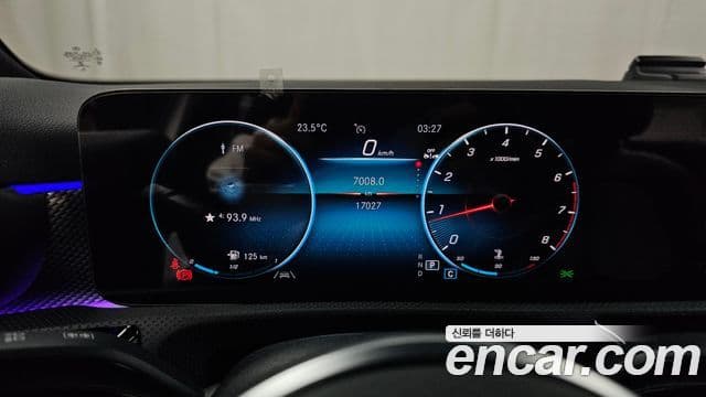 Mercedes-Benz A-Class 2023 — фото 8 из 20
