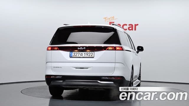 Kia Carnival 2023 — Фото 4/20