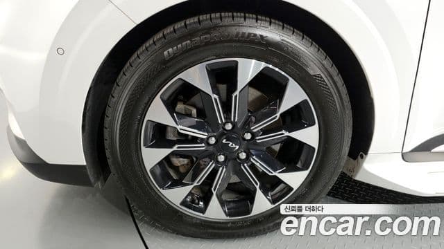 Kia Carnival 2023 — Фото 5/20