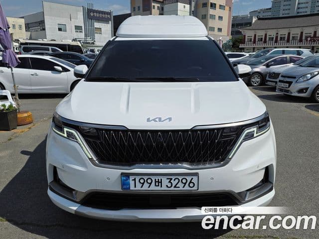 Kia Carnival 2021 — ფოტო 1/20