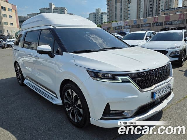 Kia Carnival 2021 — ფოტო 2/20