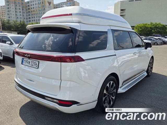 Kia Carnival 2021 — ფოტო 3/20