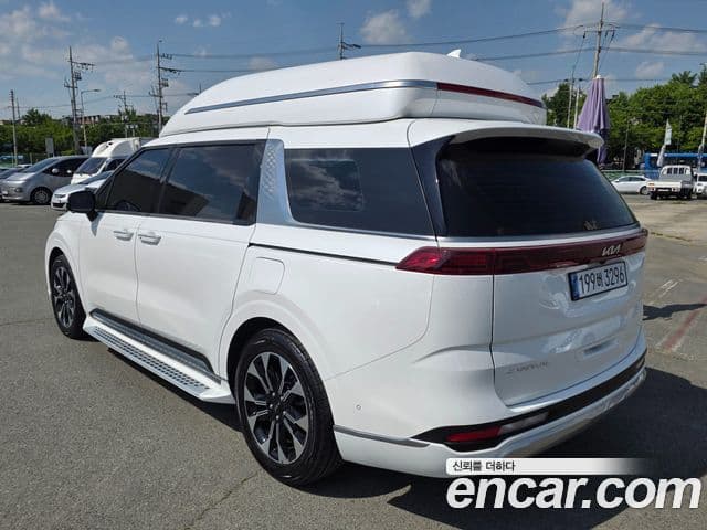 Kia Carnival 2021 — ფოტო 5/20