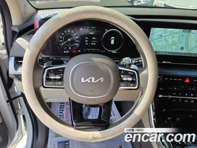 Kia Carnival 2021 — ფოტო 11/20